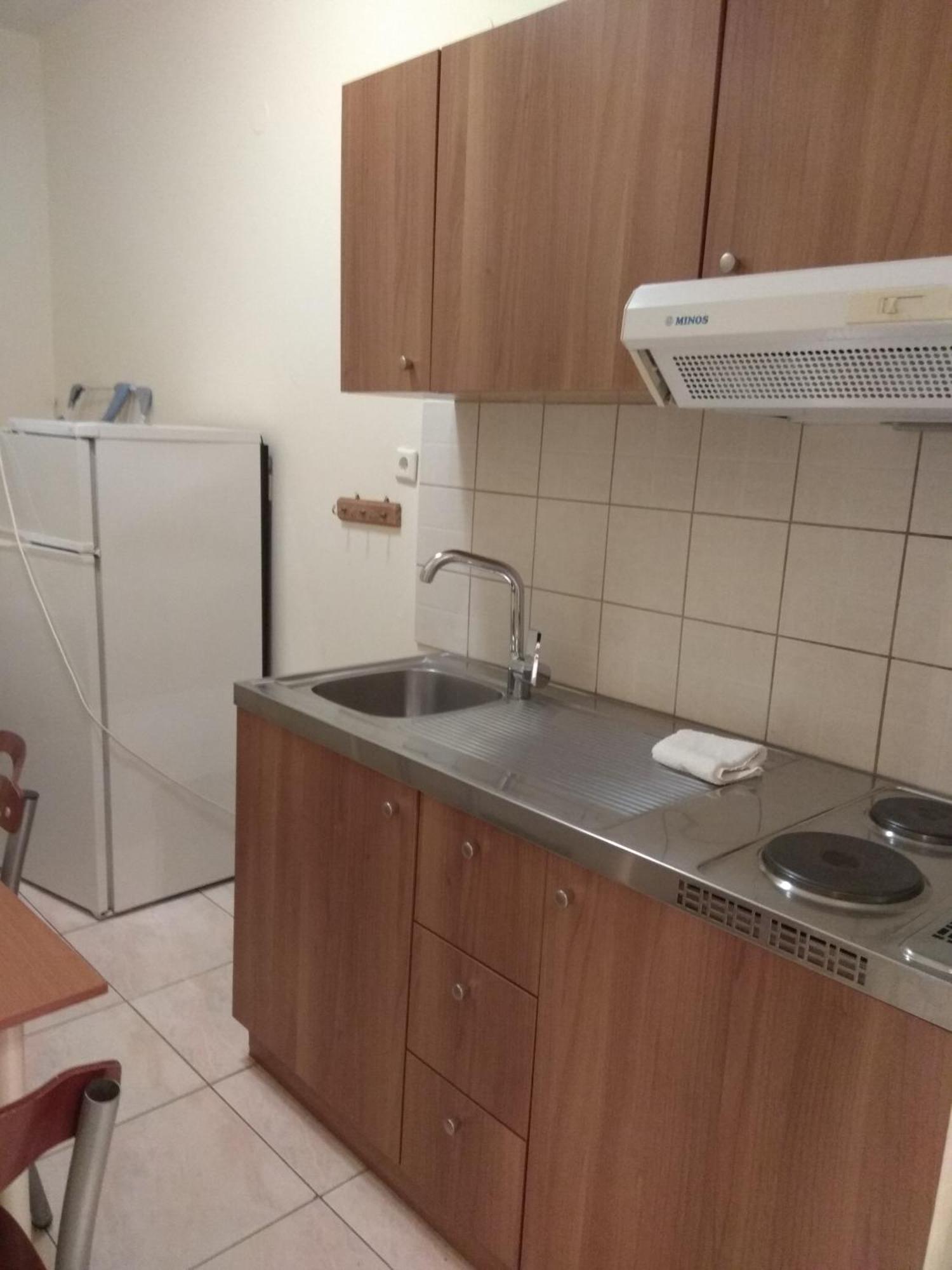 Nikos House Aparthotel Nikíti Kültér fotó